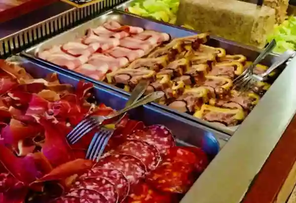 Repas de groupe - Le Café Du Polygone - restaurant PERPIGNAN - Restaurant Perpignan et alentours